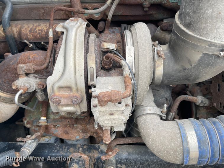 image for item LF9159 2008 Freightliner FLD  semi truck