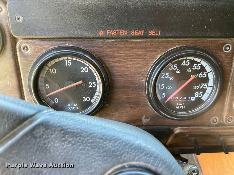 image for item LF9179 1994 Freightliner FLB  semi truck