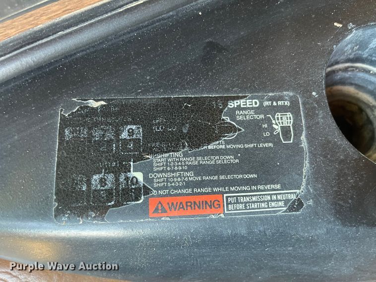 image for item LF9179 1994 Freightliner FLB  semi truck