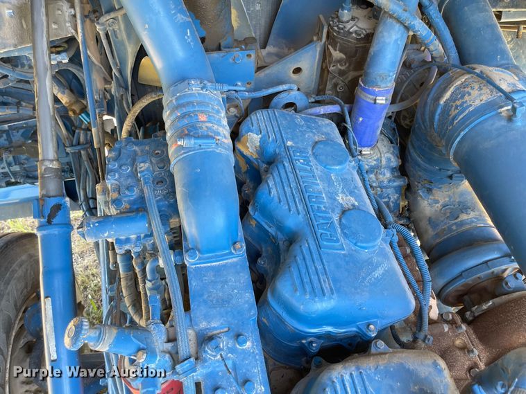 image for item LF9179 1994 Freightliner FLB  semi truck