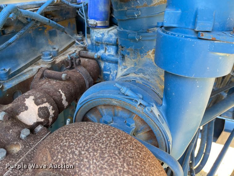 image for item LF9179 1994 Freightliner FLB  semi truck