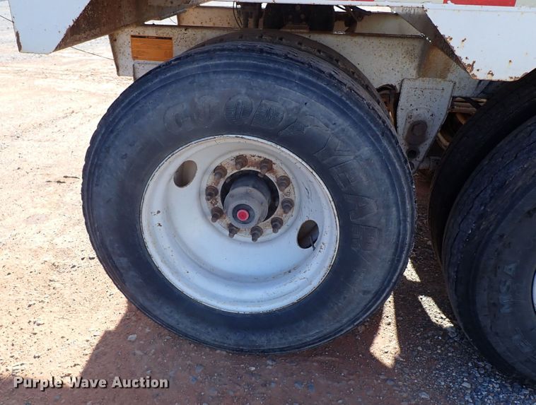 image for item LU9051 2015 Armor Lite SBD-40  bottom dump trailer