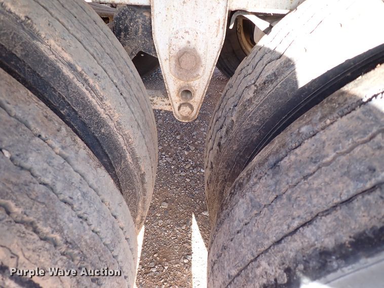 image for item LU9051 2015 Armor Lite SBD-40  bottom dump trailer