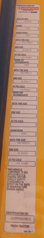 image for item LU9107 2019 Kenworth T680  semi truck