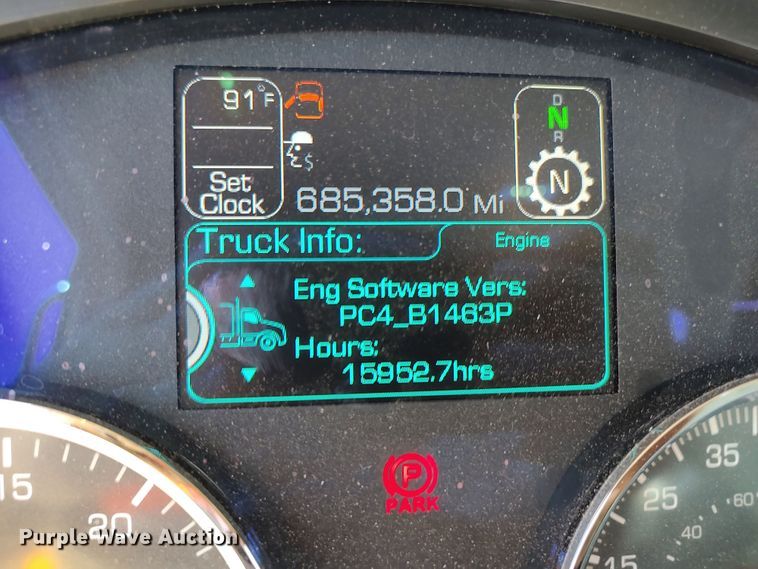 image for item LU9110 2019 Kenworth T680  semi truck