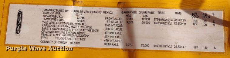 image for item LU9111 2018 Freightliner Cascadia 125  semi truck