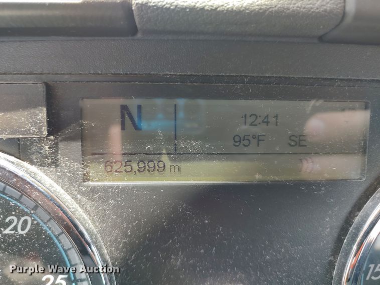 image for item LU9112 2018 Freightliner Cascadia 125  semi truck