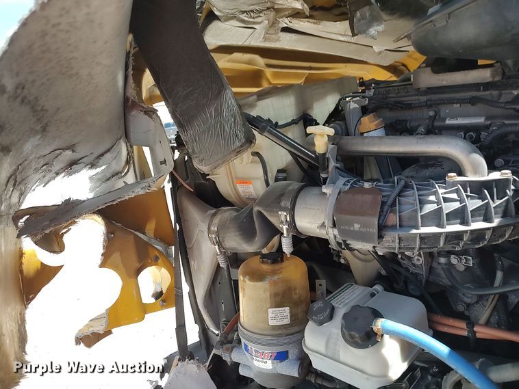 image for item LU9115 2018 Freightliner Cascadia 125  semi truck