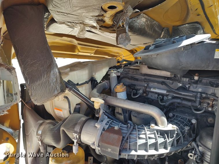 image for item LU9115 2018 Freightliner Cascadia 125  semi truck