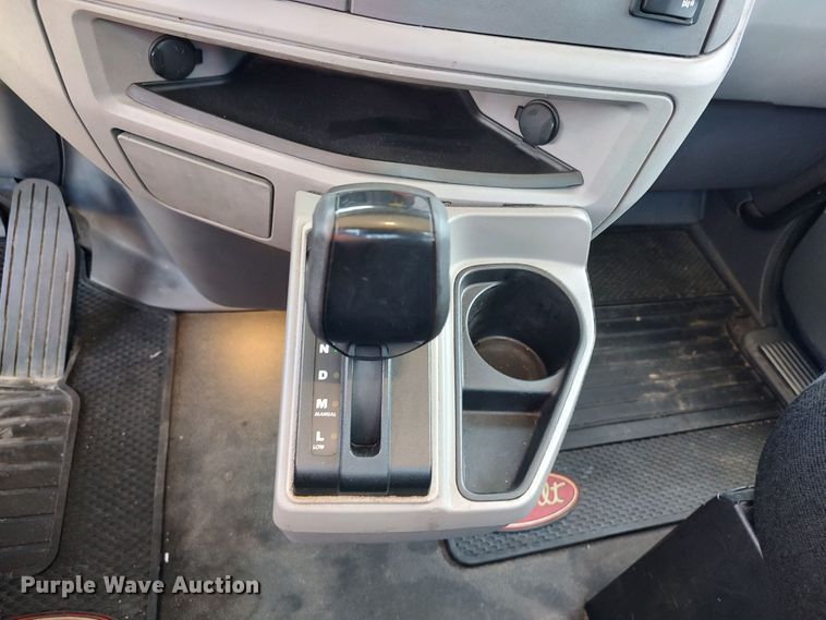 image for item LU9116 2017 Peterbilt 579  semi truck