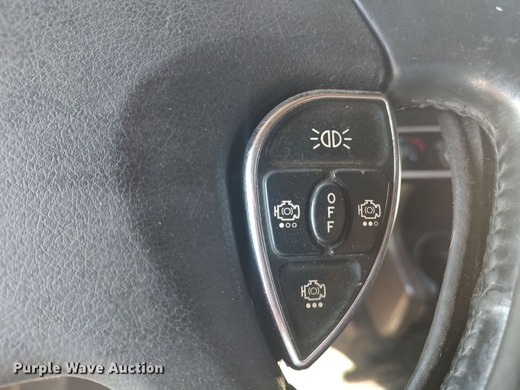 image for item LU9152 2014 Kenworth W900  semi truck