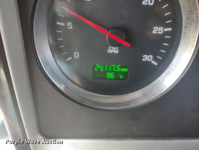 image for item LU9152 2014 Kenworth W900  semi truck