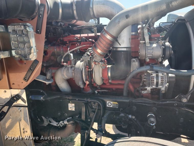 image for item LU9152 2014 Kenworth W900  semi truck