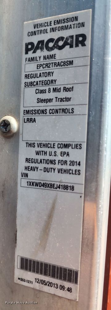 image for item LU9152 2014 Kenworth W900  semi truck