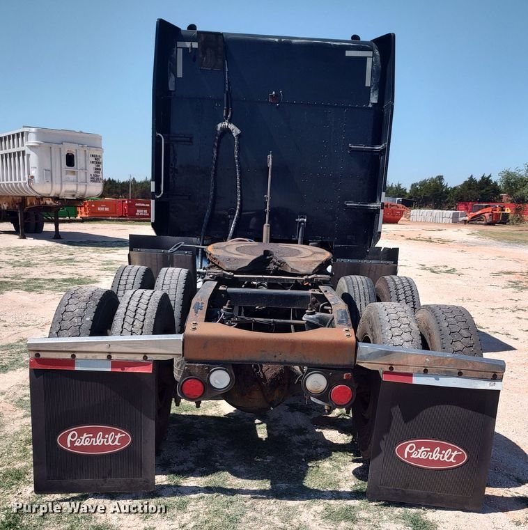 image for item LU9154 2007 Peterbilt 379  semi truck