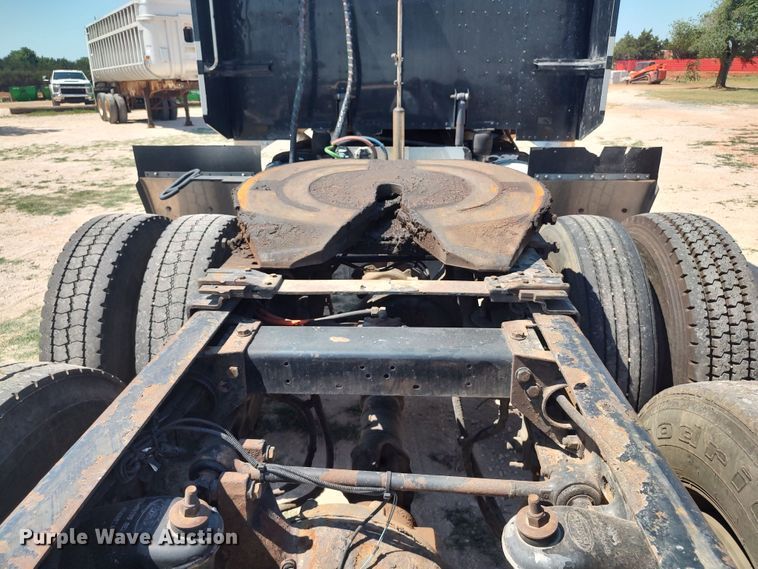 image for item LU9154 2007 Peterbilt 379  semi truck