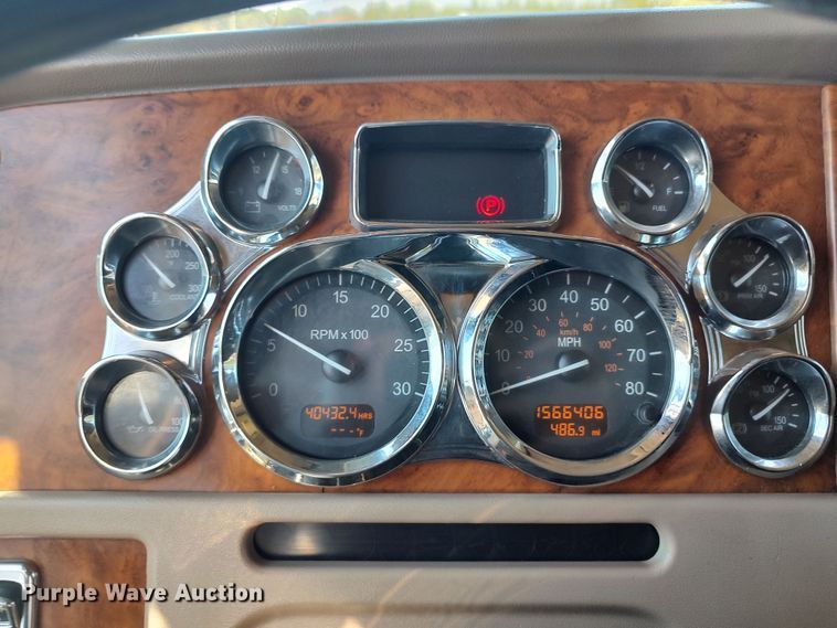 image for item LU9154 2007 Peterbilt 379  semi truck