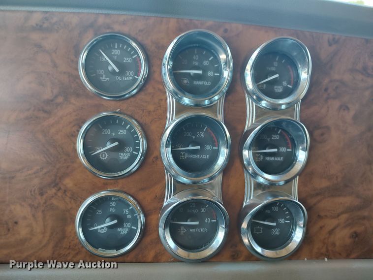 image for item LU9154 2007 Peterbilt 379  semi truck