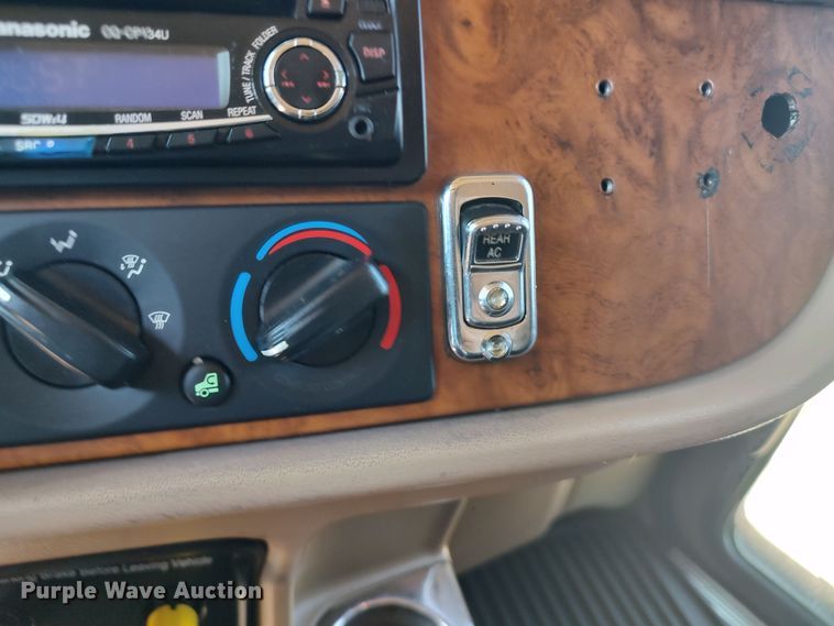 image for item LU9154 2007 Peterbilt 379  semi truck