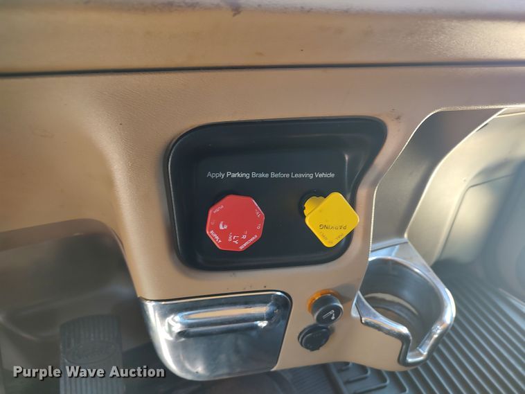 image for item LU9154 2007 Peterbilt 379  semi truck