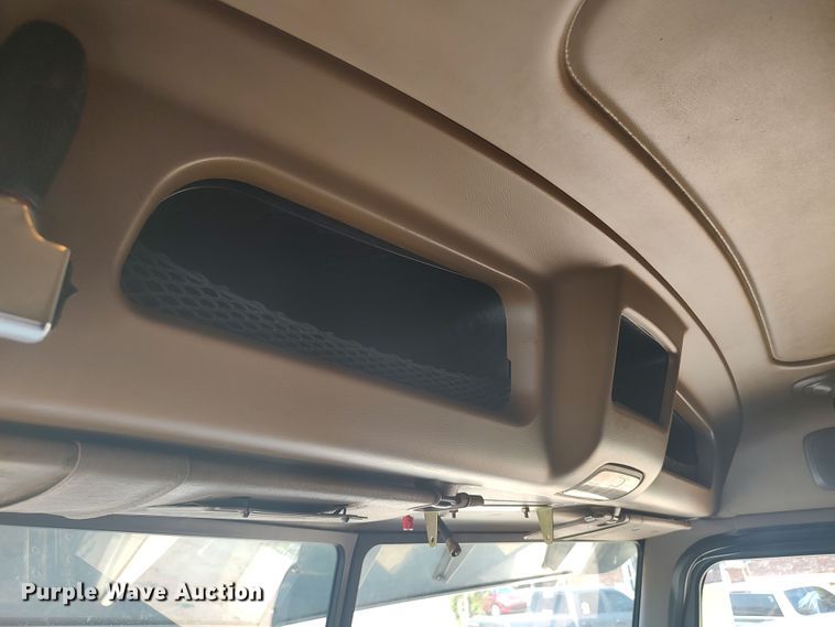 image for item LU9154 2007 Peterbilt 379  semi truck