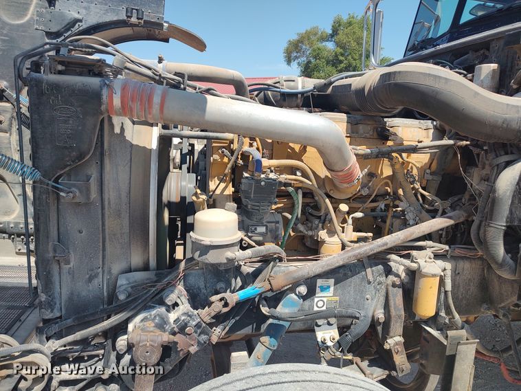 image for item LU9154 2007 Peterbilt 379  semi truck