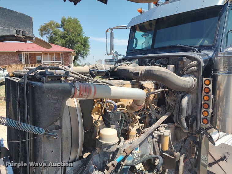 image for item LU9154 2007 Peterbilt 379  semi truck