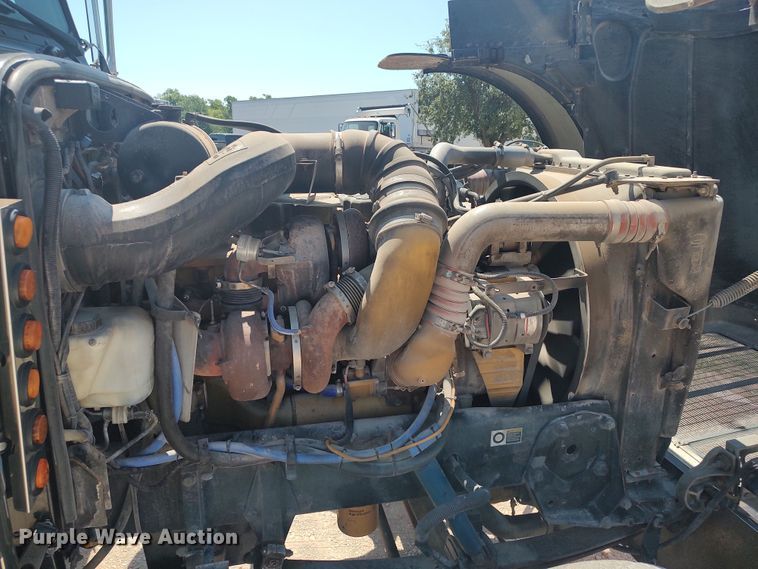 image for item LU9154 2007 Peterbilt 379  semi truck