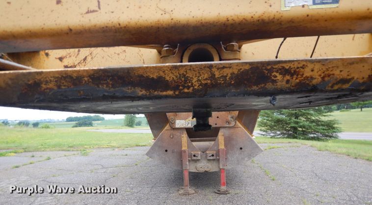 image for item MF9675 1998 Load King 2060  bottom dump trailer
