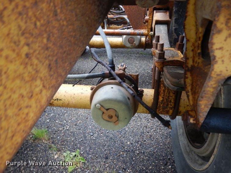 image for item MF9675 1998 Load King 2060  bottom dump trailer