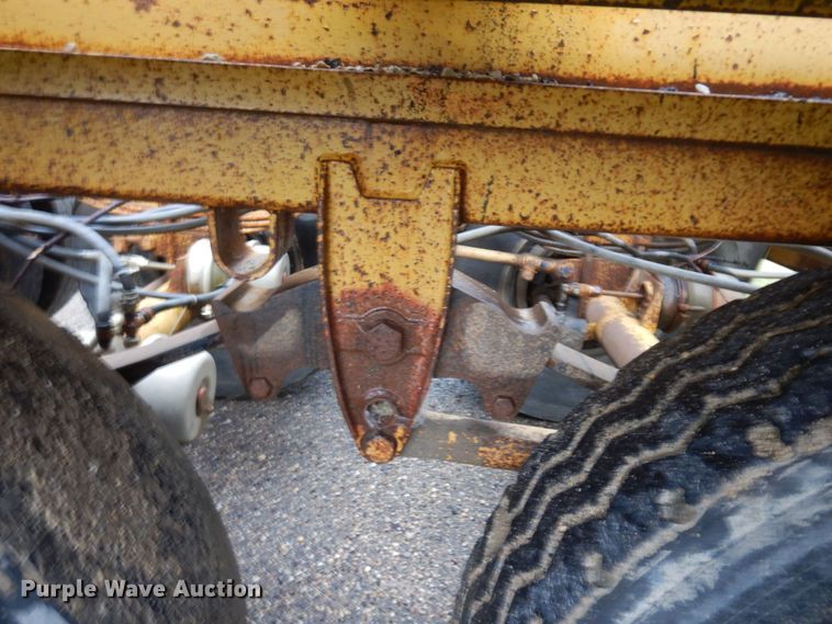 image for item MF9675 1998 Load King 2060  bottom dump trailer