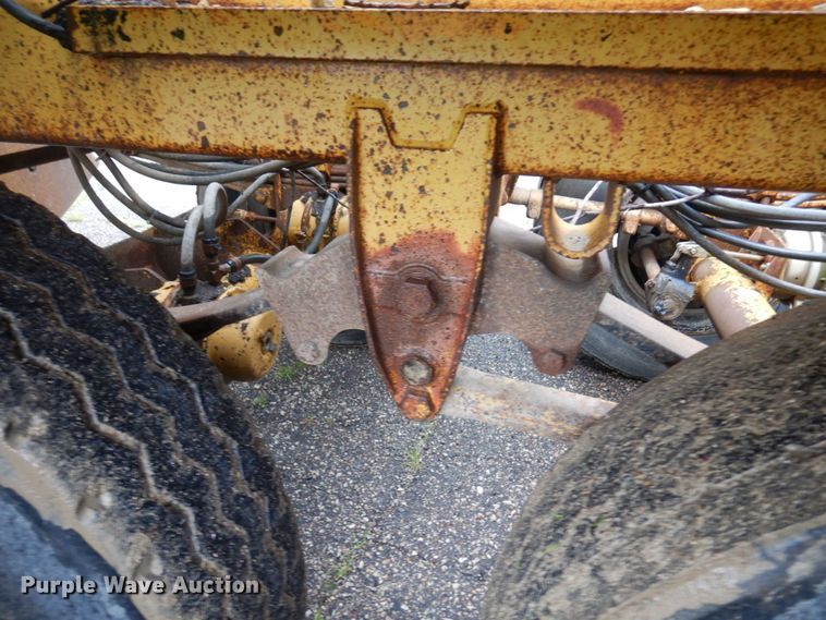 image for item MF9675 1998 Load King 2060  bottom dump trailer