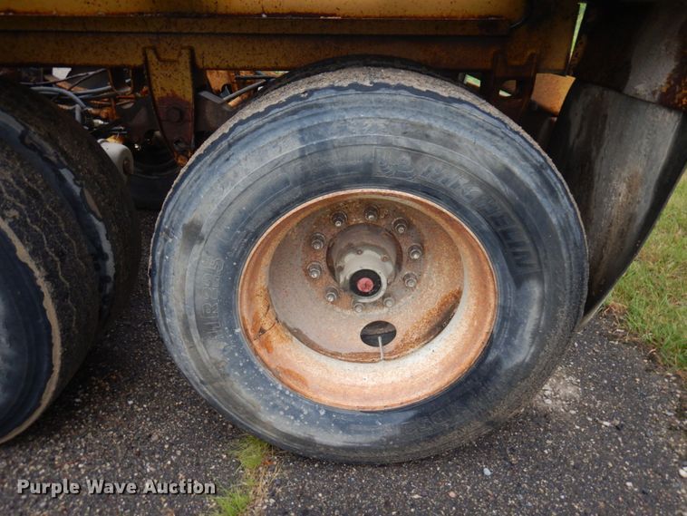 image for item MF9675 1998 Load King 2060  bottom dump trailer