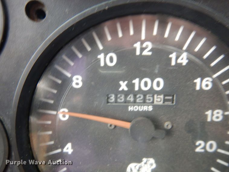 image for item MF9678 1995 Mack CH613  semi truck