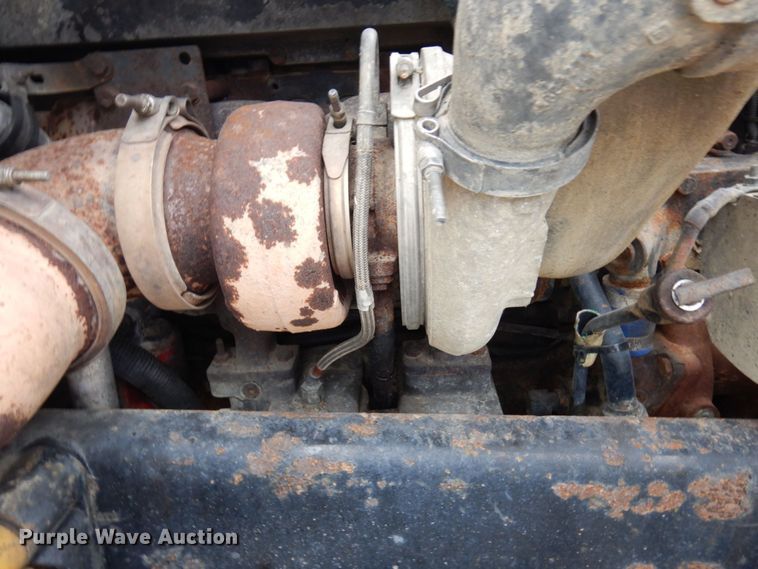 image for item MF9680 1998 Freightliner FLD112  semi truck