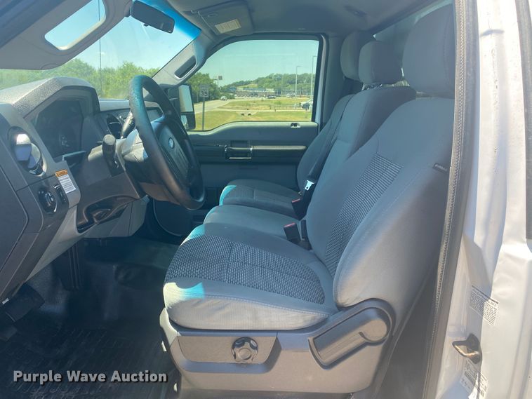 image for item DK6246 2012 Ford F450 Super Duty  flatbed truck