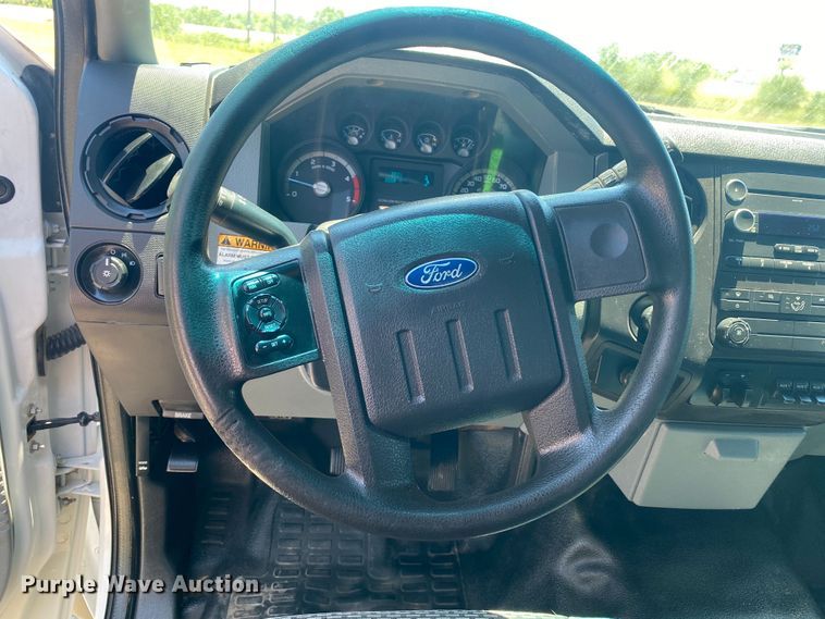 image for item DK6246 2012 Ford F450 Super Duty  flatbed truck