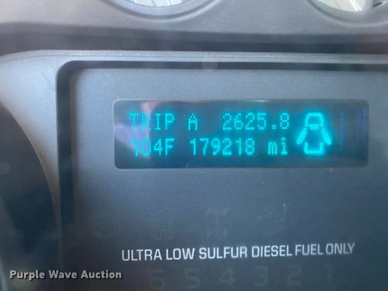 image for item DK6246 2012 Ford F450 Super Duty  flatbed truck