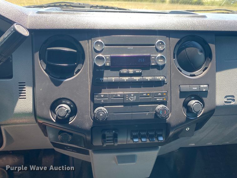 image for item DK6246 2012 Ford F450 Super Duty  flatbed truck