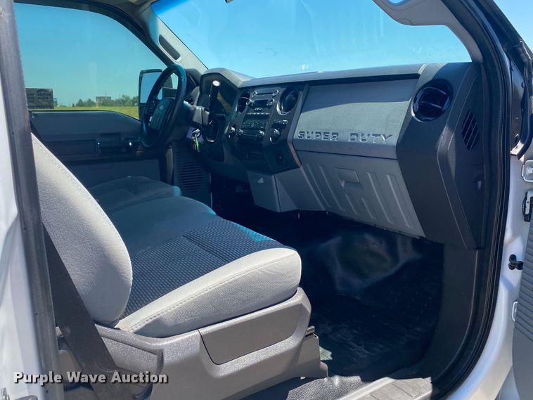 image for item DK6246 2012 Ford F450 Super Duty  flatbed truck