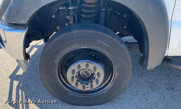 image for item DK6246 2012 Ford F450 Super Duty  flatbed truck