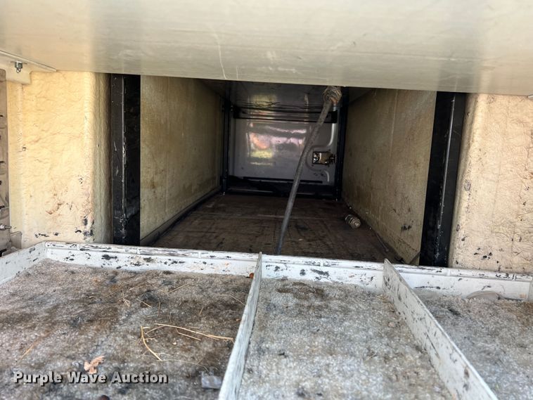 image for item DK7023 2000 Ford F450 Super Duty  utility / service truck