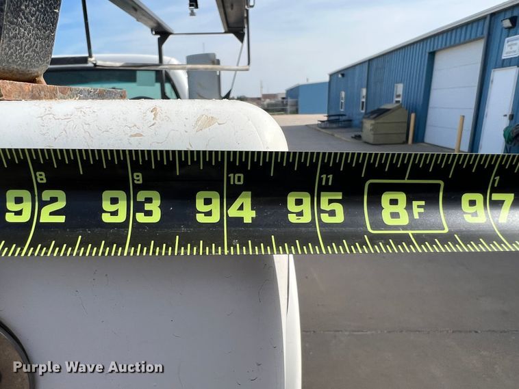 image for item DK7023 2000 Ford F450 Super Duty  utility / service truck