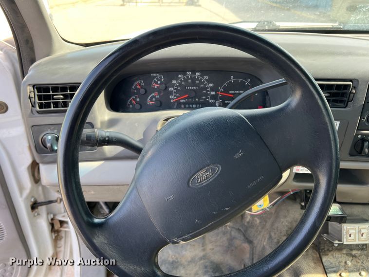 image for item DK7023 2000 Ford F450 Super Duty  utility / service truck