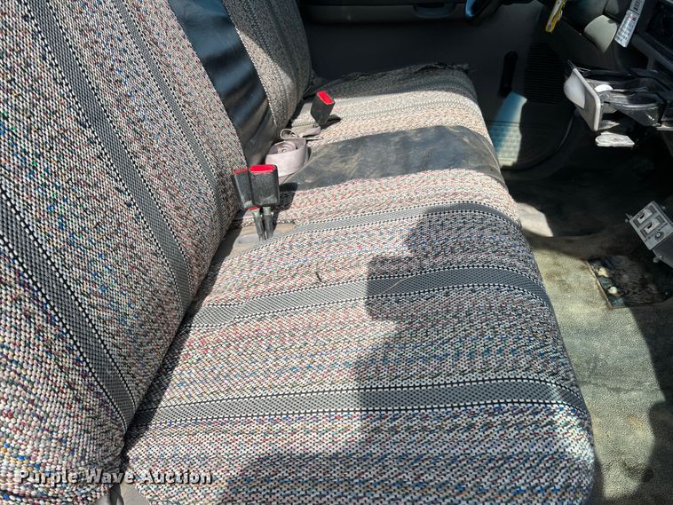 image for item DK7023 2000 Ford F450 Super Duty  utility / service truck