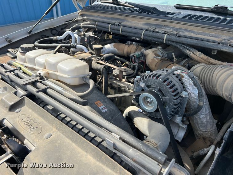 image for item DK7023 2000 Ford F450 Super Duty  utility / service truck