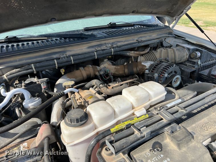 image for item DK7023 2000 Ford F450 Super Duty  utility / service truck