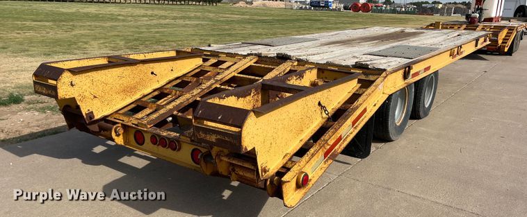 image for item DK7024 2000 Belshe DT-255  equipment trailer
