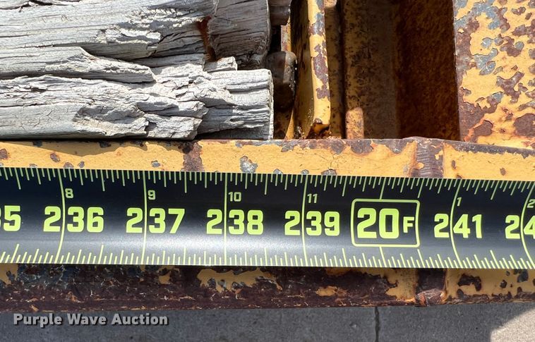 image for item DK7024 2000 Belshe DT-255  equipment trailer