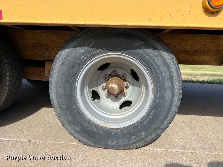 image for item DK7024 2000 Belshe DT-255  equipment trailer